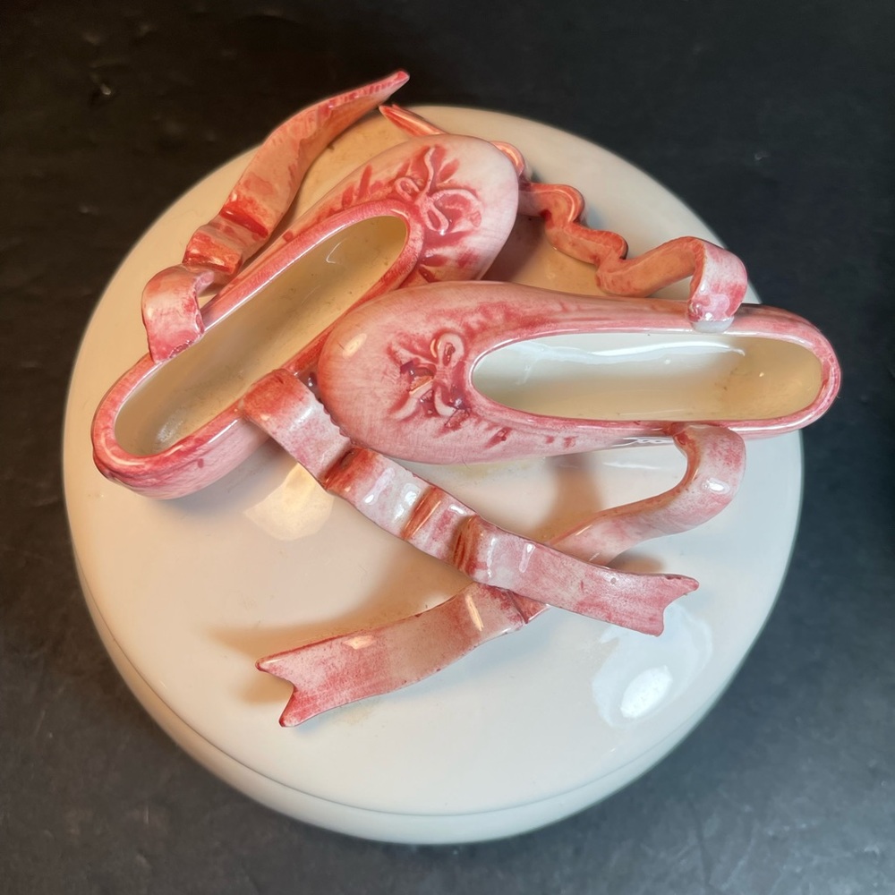 Rare Vtg The Red Shoes Trinket/Dish With Lid “Taste Setter By Sigma” T91